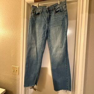 Sneak Peek Straight Leg Jeans Women’s Size 29 Raw Hem Light Wash Denim